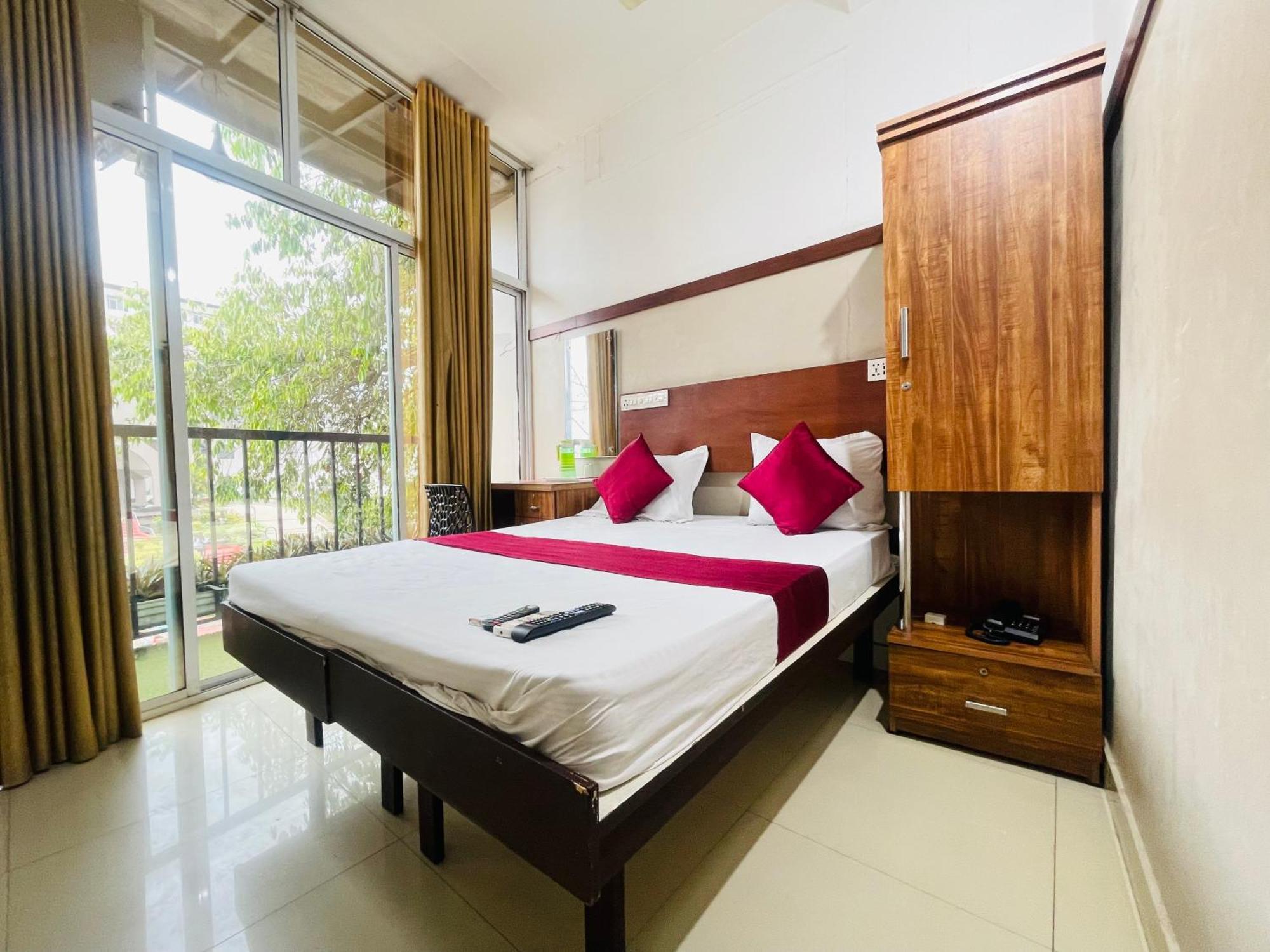 Rio Rooms Mims Calicut Calecute Exterior foto